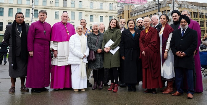Scotland’s national interfaith charity has been nominated for Charity of the Year in this year’s Scottish Charity Awards – and is appealing for people to vote for them.
lifeandwork.org/news/news/post…