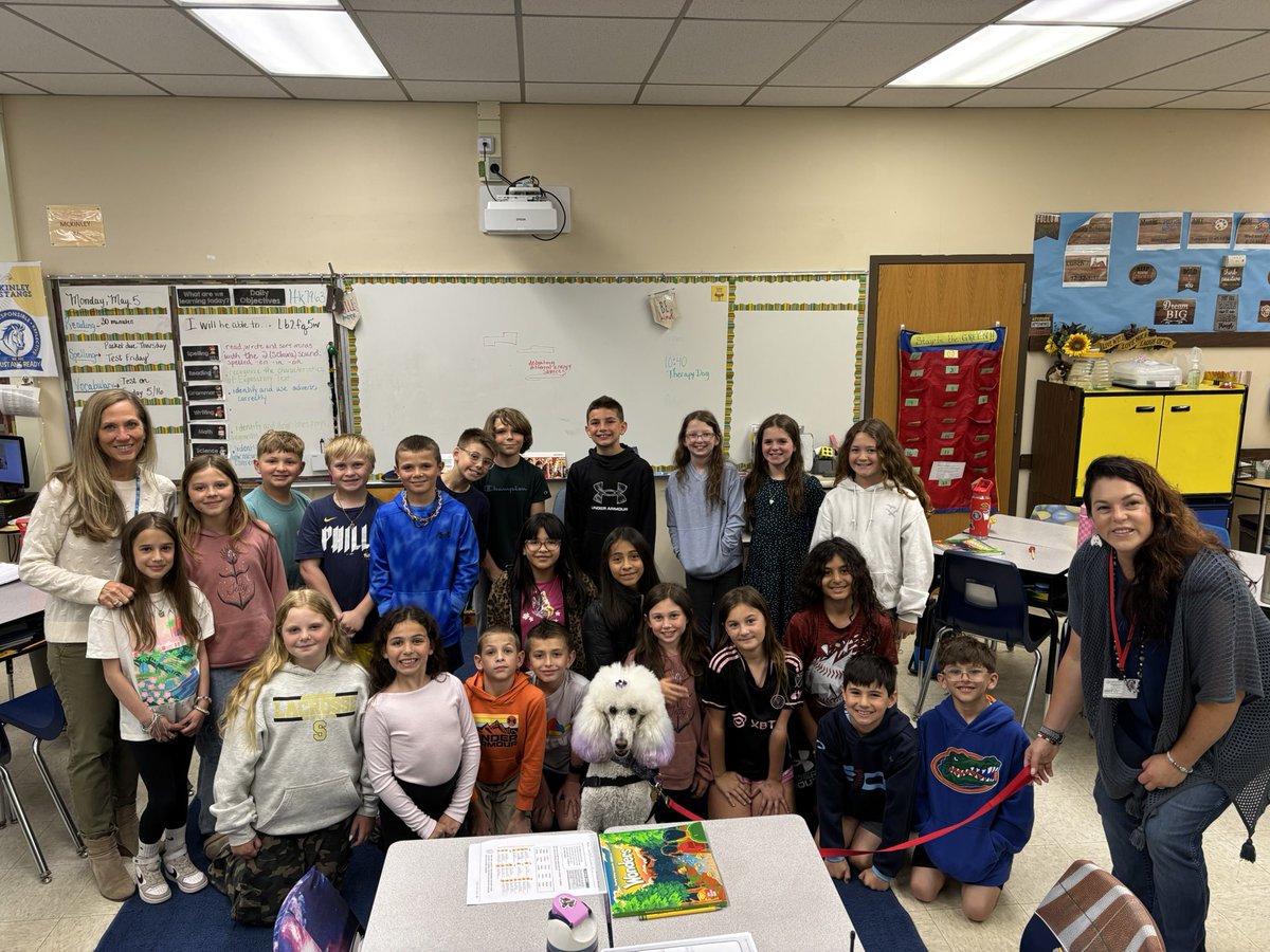 Thank you, Angel for my beautiful Angel earrings! I can’t wait to rock them on Mondays when you come to visit our classrooms! #therapydog <a href="/MSTNGPrincipal/">Tiffany Eberle</a> <a href="/Jac_Aliseo/">JacquelineAliseo</a>