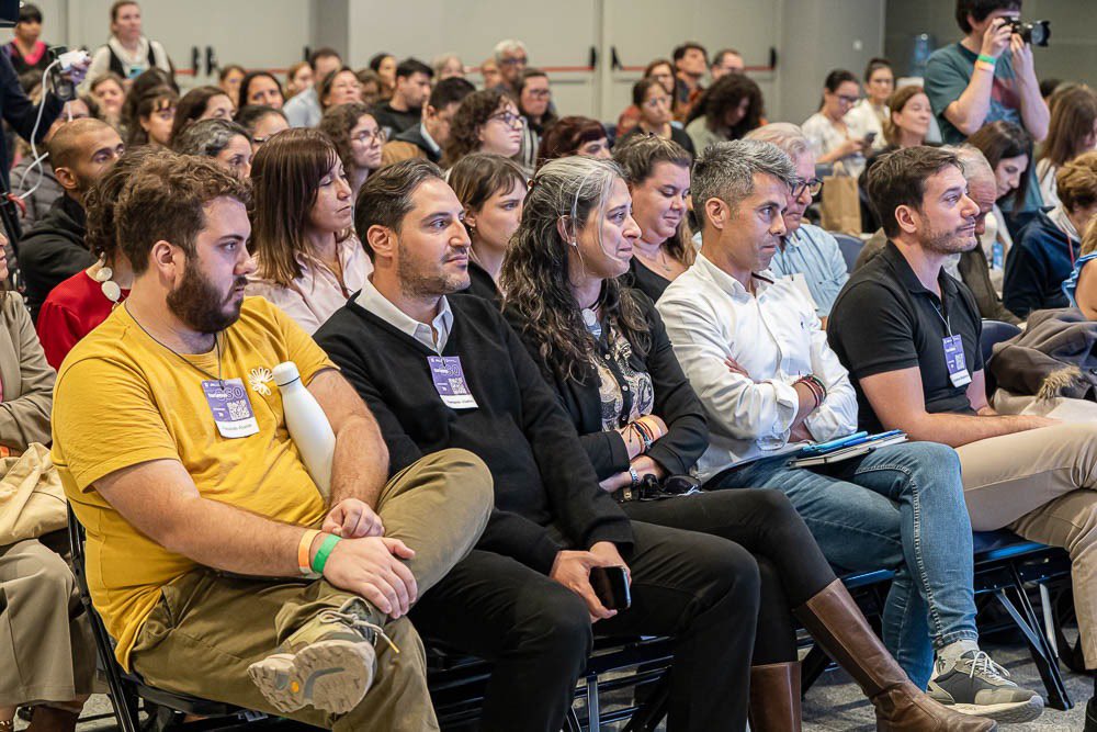 #Turismo360

Creatividad en el turismo🙌

💡La regeneración, accesibilidad y patrimonio gastronómico impulsan la innovación en experiencias turísticas.

🇦🇷Virginia Landetcheverry (MATER Sustentable)
🇨🇱Carmen Gallinato (Centros Grow Up)