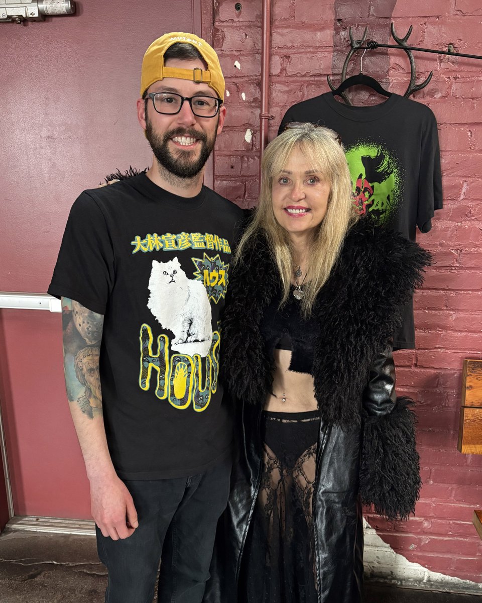 Thanks to everyone who stopped by at Salem Horror Fest — including scream queen Linnea Quigley!