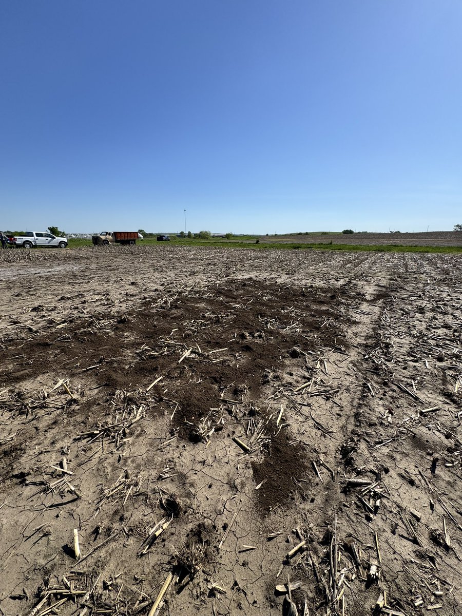 Over 35 years of data, one mission: understanding how tillage and nitrogen sources shape soil organic carbon and soil health. Long-term experiments like these are the backbone of sustainable ag research. #SoilHealth #SustainableAg #CarbonSequestration
