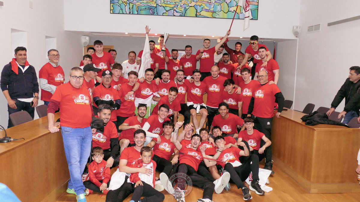 🎬 TEMPORADA PARA RECORDAR ⚽🔥

🏆 Ganamos la Segunda División Extremeña y lo vivimos juntos, como equipo

📸 Este recap es más que un resumen: es la historia de cómo conseguimos ser campeones

🚀 ¡Ahora, a por nuevos retos en Primera!