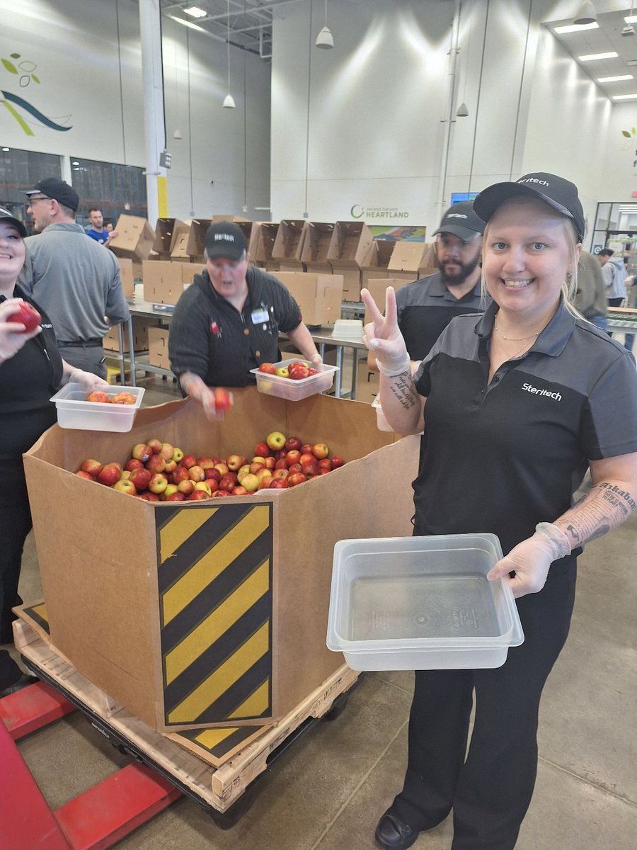 Last week at our #SteritechConnects event, our outstanding colleagues in the Minneapolis area helped pack over 4,000 pounds of apples to distribute to those in need! We are so proud of our Sterifam - always ready to lend a helping hand in their community. 💙