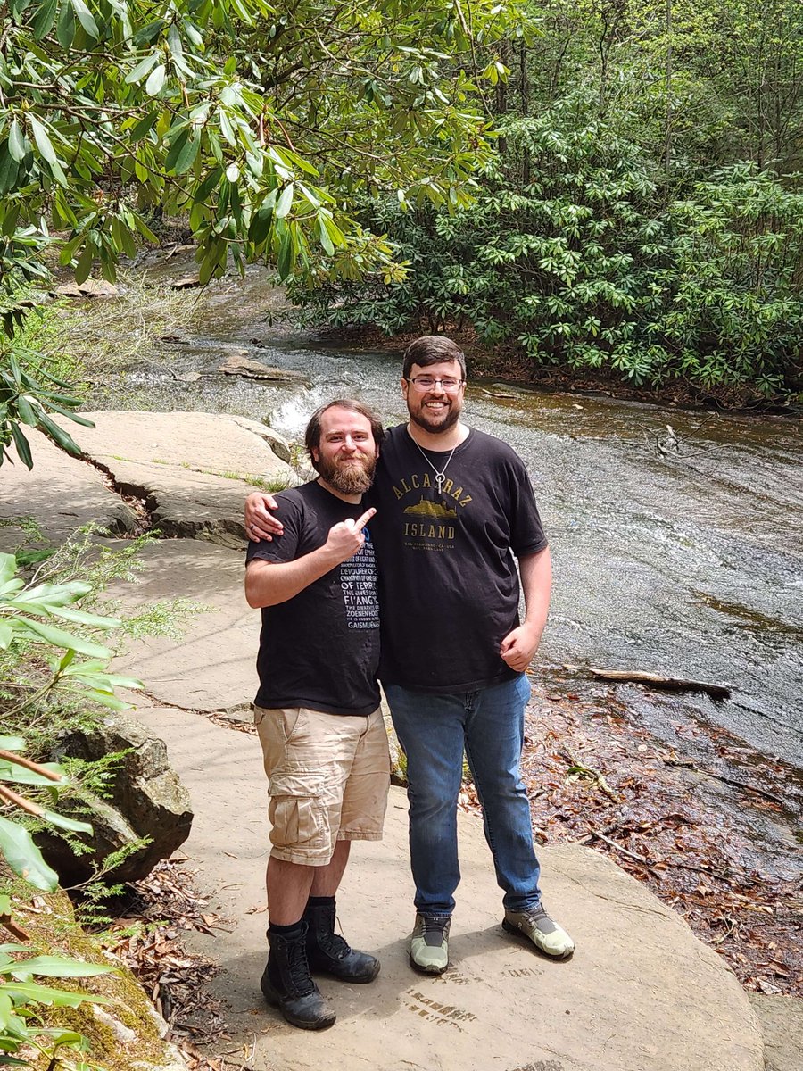 DefinitiveToast's tweet image. It was nice to visit my friends and enjoy the disconnect. Poconos are beautiful.