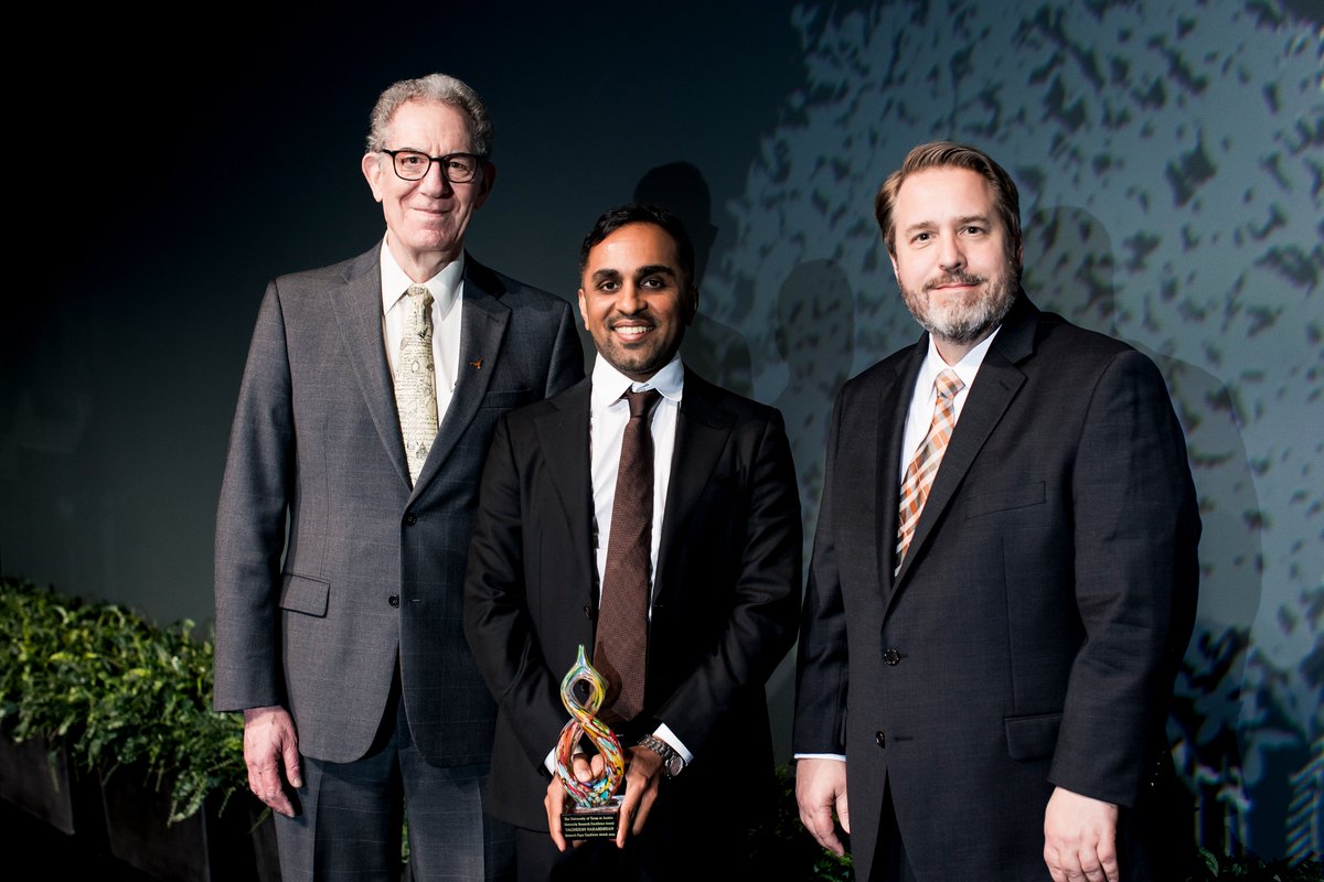 UT Austin Research (@utexasresearch) on Twitter photo Vagheesh Narasimhan (<a href="/TexasScience/">NaturalSciences @ UT</a>, <a href="/texas_IB/">Integrative Biology</a>, <a href="/UT_Stats/">UT Statistics and Data Sciences</a>) mapped the genetic evolution of the human skeleton using AI — a breakthrough in understanding both health and history.
He received the Research Paper Excellence Award at UT’s 2025 Celebration of Research.
🎥 Watch the Vagheesh Narasimhan (<a href="/TexasScience/">NaturalSciences @ UT</a>, <a href="/texas_IB/">Integrative Biology</a>, <a href="/UT_Stats/">UT Statistics and Data Sciences</a>) mapped the genetic evolution of the human skeleton using AI — a breakthrough in understanding both health and history.
He received the Research Paper Excellence Award at UT’s 2025 Celebration of Research.
🎥 Watch the