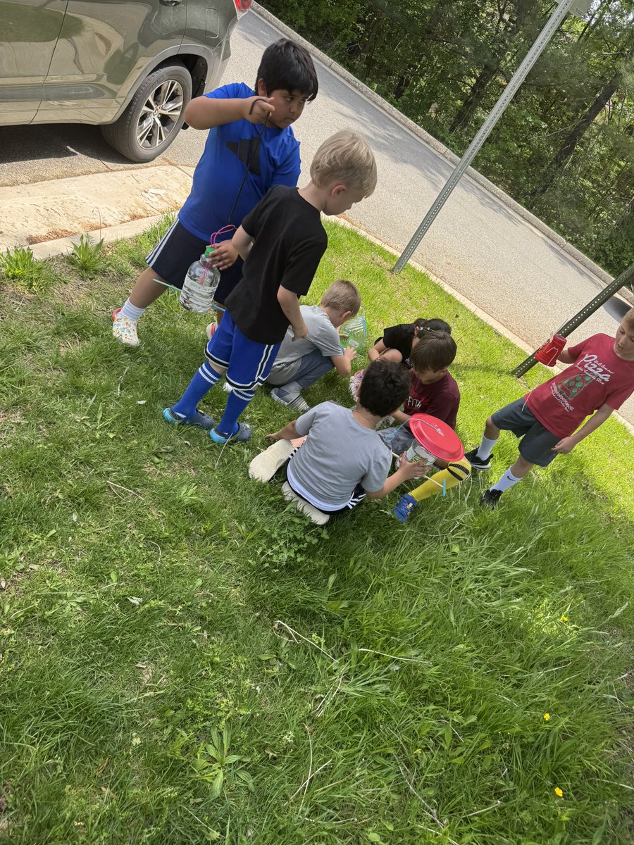 Miss Kerr tweet media