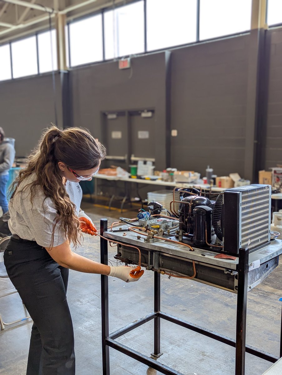 Game on at the @SkillsOntario Competition! Centennial students are taking the spotlight in everything from graphic design to auto repair — showing Ontario what skill, passion, and hustle really look like. Let’s go #TeamCentennial!

Catch us May 5–6 and stop by our booth to say