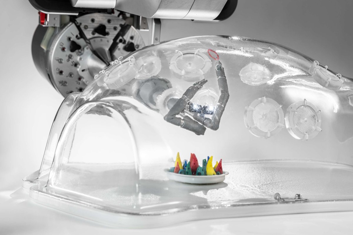 VicariousSurg's tweet image. Our ambition is to establish a new generation of efficient purpose-built, less-invasive and more cost-efficient surgical robotics as the ubiquitous standard of care for common procedures.
#MinimallyInvasiveSurgery #SurgicalInnovation #VicariousSurgical