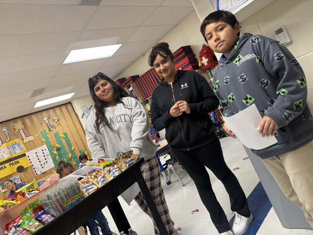 Guadalu74714705's tweet photo. Tell me why, @LomaParkES is the best campus to work at 🥳
#90sWeek #BackstreetBoys #TeacherAppreciationWeek #Starbucks
@MrsCBarrios @drjcarreon @saldana_lindsey @backstreetboys @Starbucks
❤️ https://t.co/YzyN4zIAPT