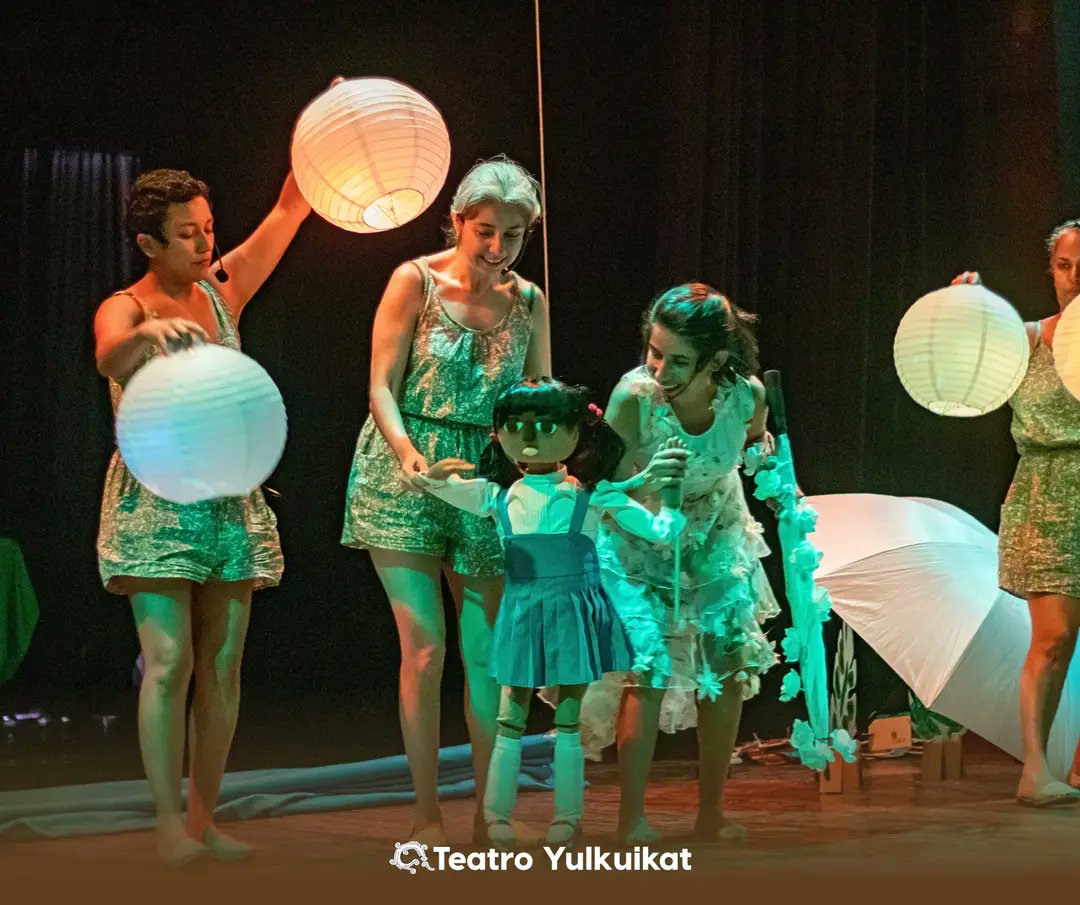 AT_teatro's tweet photo. Votre don fait la différence! 

🪄Offrez des billets de théâtre aux écoles rurales du Guatemala.

#Billet par billet, le #théâtre arrivera ! 

https://t.co/WU2VvmsOyE https://t.co/YYaD2CSeBU