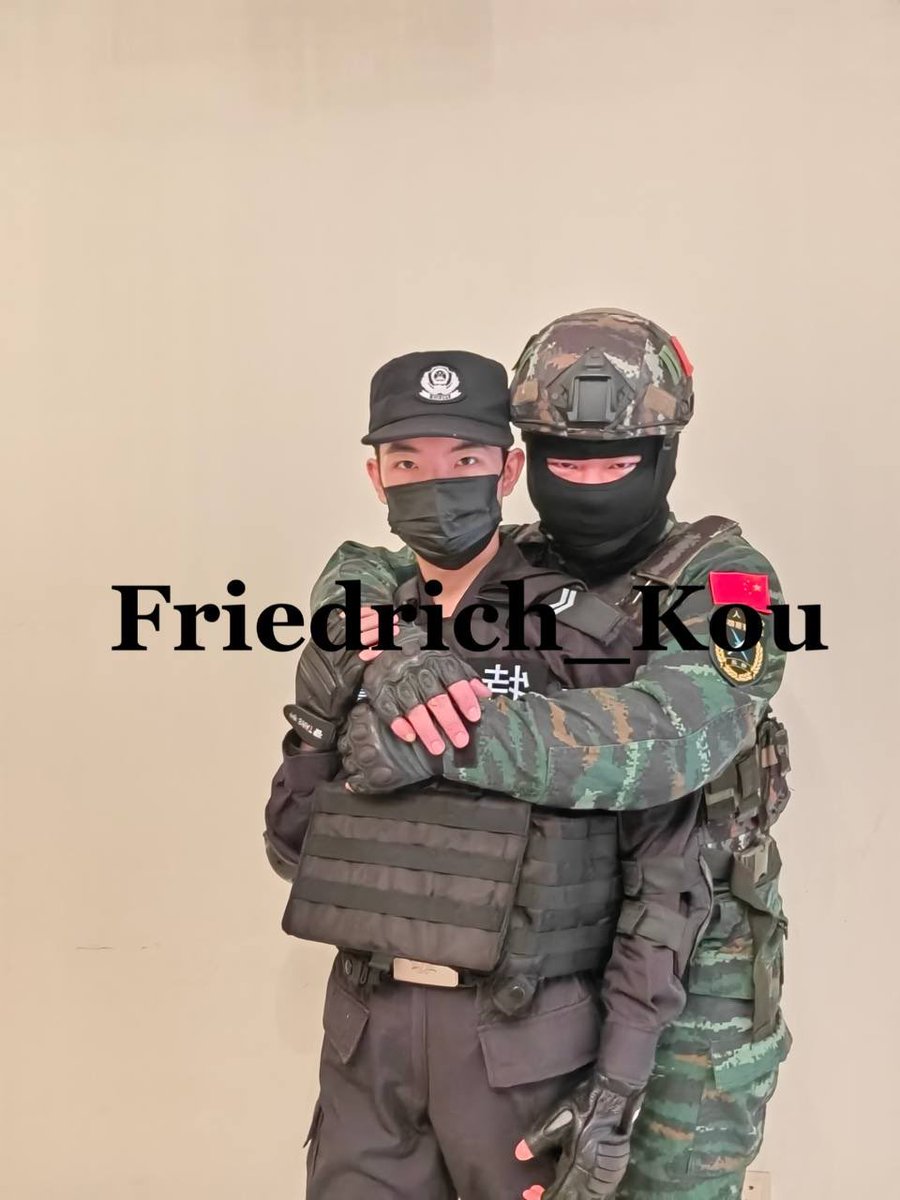 说到底年轻人还是要有梦想有冲劲的，不然怎么可能吃到小井这么优质的鲜嫩帅弟呢