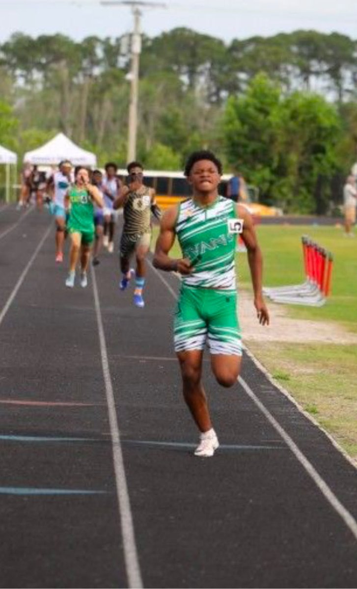 EHigh Trojans Football (@ehstrojanftbl) on Twitter photo Special shout out to 3⭐️ C/O 26 DB <a href="/Showtime_mari8/">Emari Peterson</a> for helping his 4x4 team win regionals....now on their way to states!!
<a href="/On3Recruits/">On3 Recruits</a> <a href="/Rivals/">Rivals</a> <a href="/JohnGarcia_Jr/">John Garcia, Jr.</a> <a href="/247recruiting/">247Sports Recruiting</a> <a href="/ChadSimmons_/">ChadSimmons</a> Special shout out to 3⭐️ C/O 26 DB <a href="/Showtime_mari8/">Emari Peterson</a> for helping his 4x4 team win regionals....now on their way to states!!
<a href="/On3Recruits/">On3 Recruits</a> <a href="/Rivals/">Rivals</a> <a href="/JohnGarcia_Jr/">John Garcia, Jr.</a> <a href="/247recruiting/">247Sports Recruiting</a> <a href="/ChadSimmons_/">ChadSimmons</a>