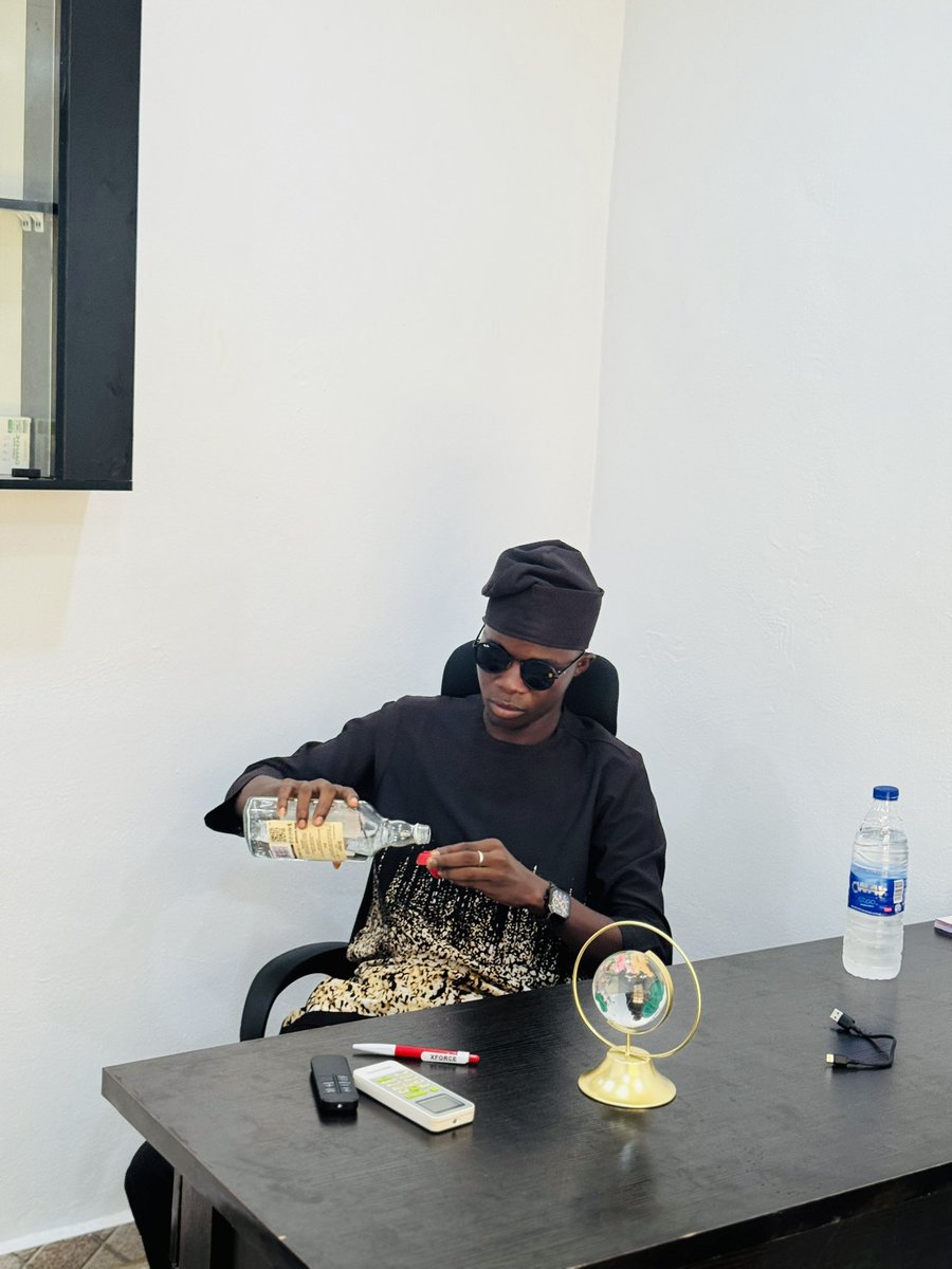 teebash090's tweet image. A WHILE 🥷