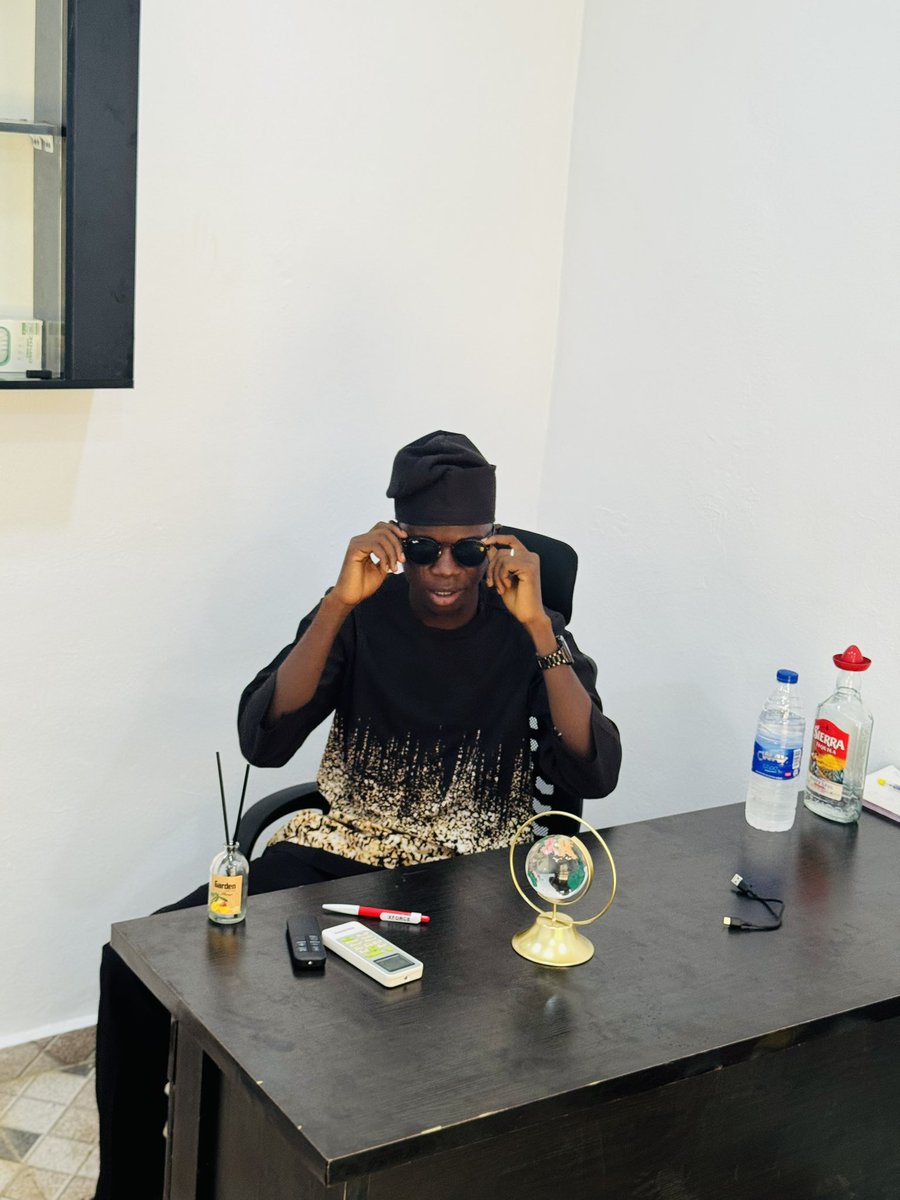 teebash090's tweet image. A WHILE 🥷