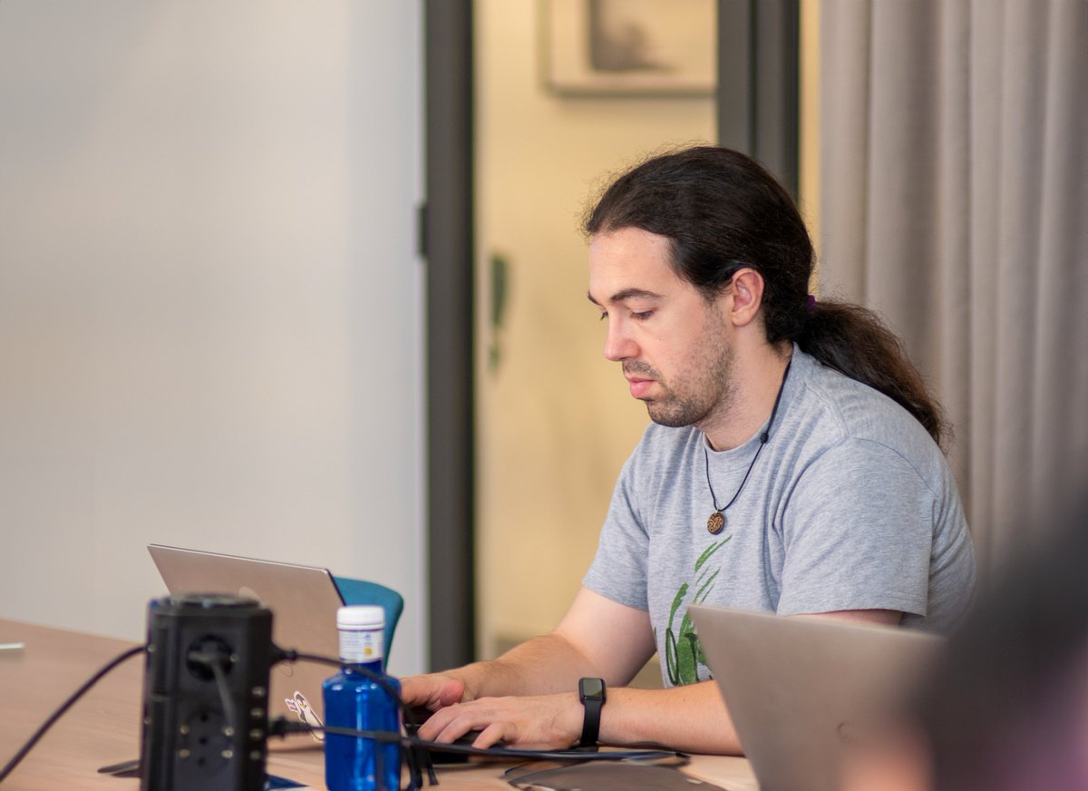 midokura's tweet image. At @midokura , innovation doesn’t just happen—it’s built on a foundation of trust 🤝, collaboration 🤓, and relentless curiosity 🔍.

#TechCulture #BehindTheCode #EmbeddedDevelopment #EdgeAI