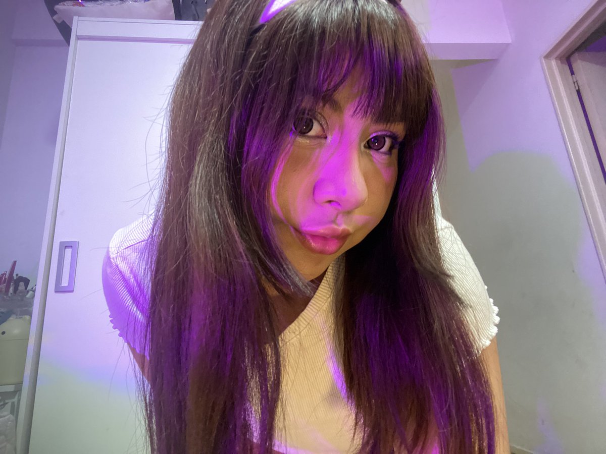 AngelicMoon_'s tweet photo. Wanna be my tiny toy? I’ve got a whole city to crush and you’re first in line https://t.co/PBwER5zEwA