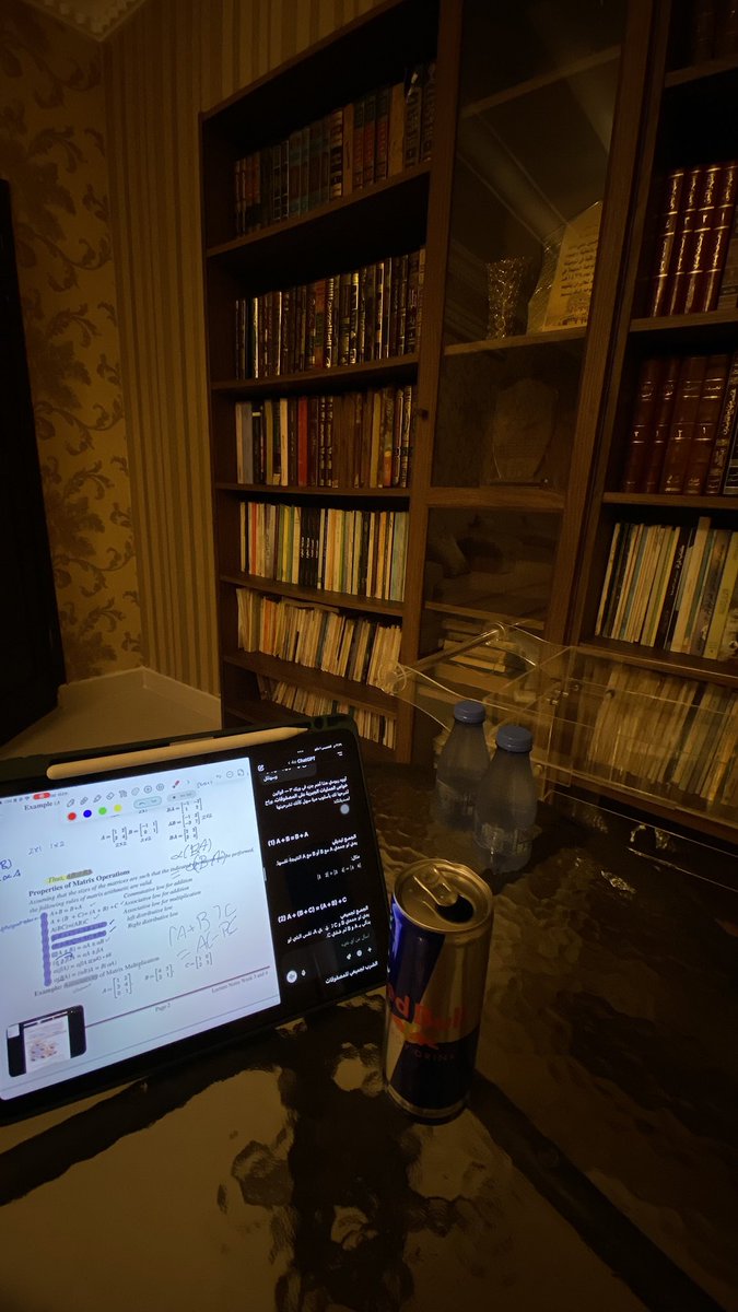 reemcne's tweet photo. اشوف صوره مذاكرتي للماده اللي جلدني اختبارها 😔 https://t.co/U3bUX2hL7R