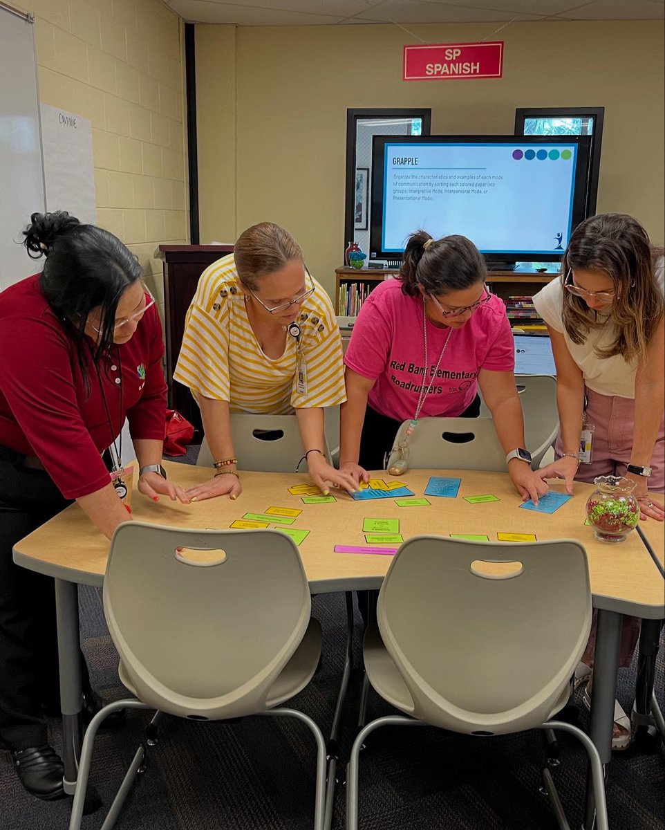 Lex1 World Languages tweet media