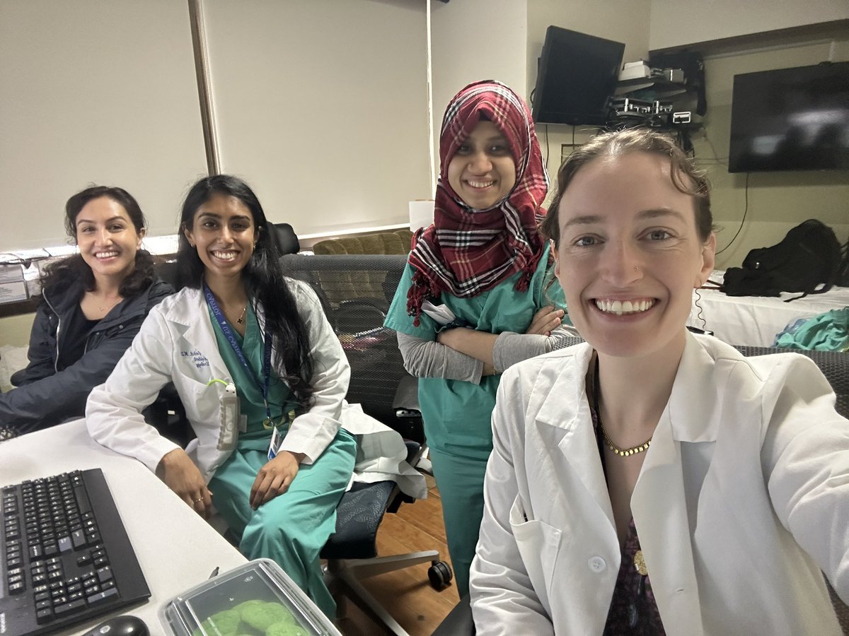 Maimonides Urology Residency (@maimourology) on Twitter photo Girl gang in the call room!
From left to right
✨ chief <a href="/ASandozi/">Arshia Sandozi, DO, MPH</a>
😻 intern <a href="/ArshaVenkat/">Arsha Venkat</a>
🌼 PA Bibi
🌞 Pgy2 <a href="/UroloGina/">Gina DeMeo, DO</a> Girl gang in the call room!
From left to right
✨ chief <a href="/ASandozi/">Arshia Sandozi, DO, MPH</a>
😻 intern <a href="/ArshaVenkat/">Arsha Venkat</a>
🌼 PA Bibi
🌞 Pgy2 <a href="/UroloGina/">Gina DeMeo, DO</a>