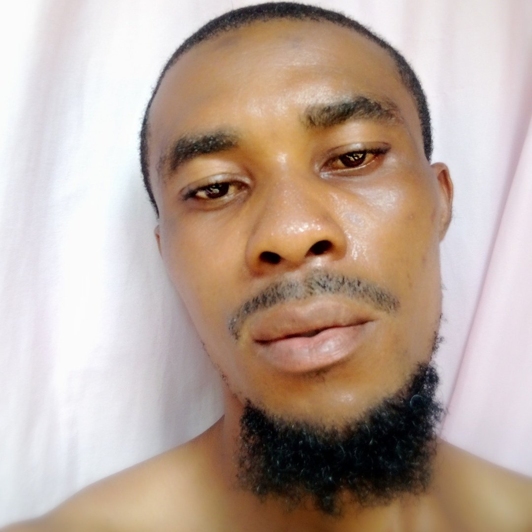 CASHMONEY_20's tweet photo. #NewProfilePic https://t.co/g3weDD2uVD