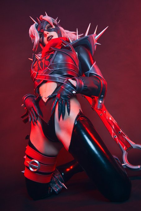 I made Invisible Woman's Malice Skin from Marvel Rivals https://t.co/EFl99fXQgO