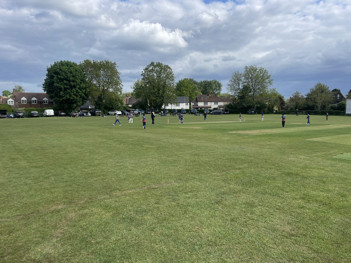 First County hire at Sunningwell, chilly when the sun goes in #oxfordshire cricket