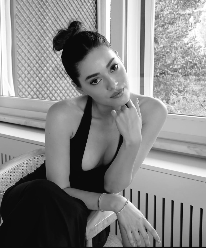 Simay Barlas English Page ♦️ tweet media