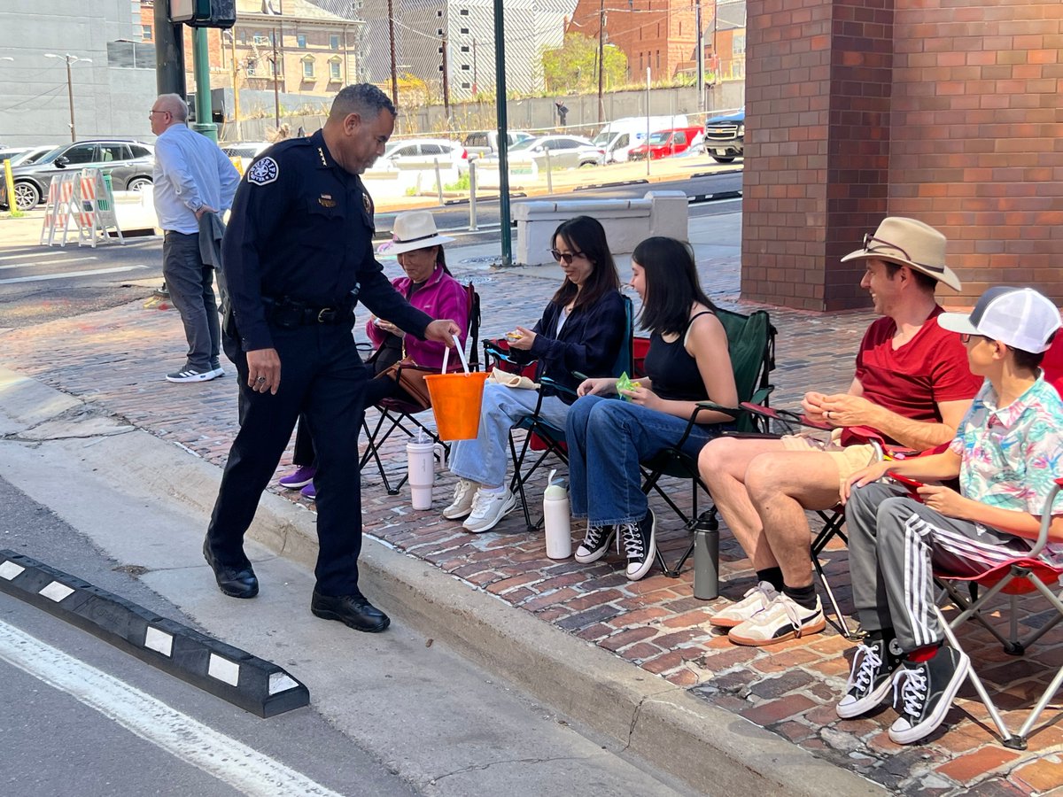 Denver Sheriff tweet media