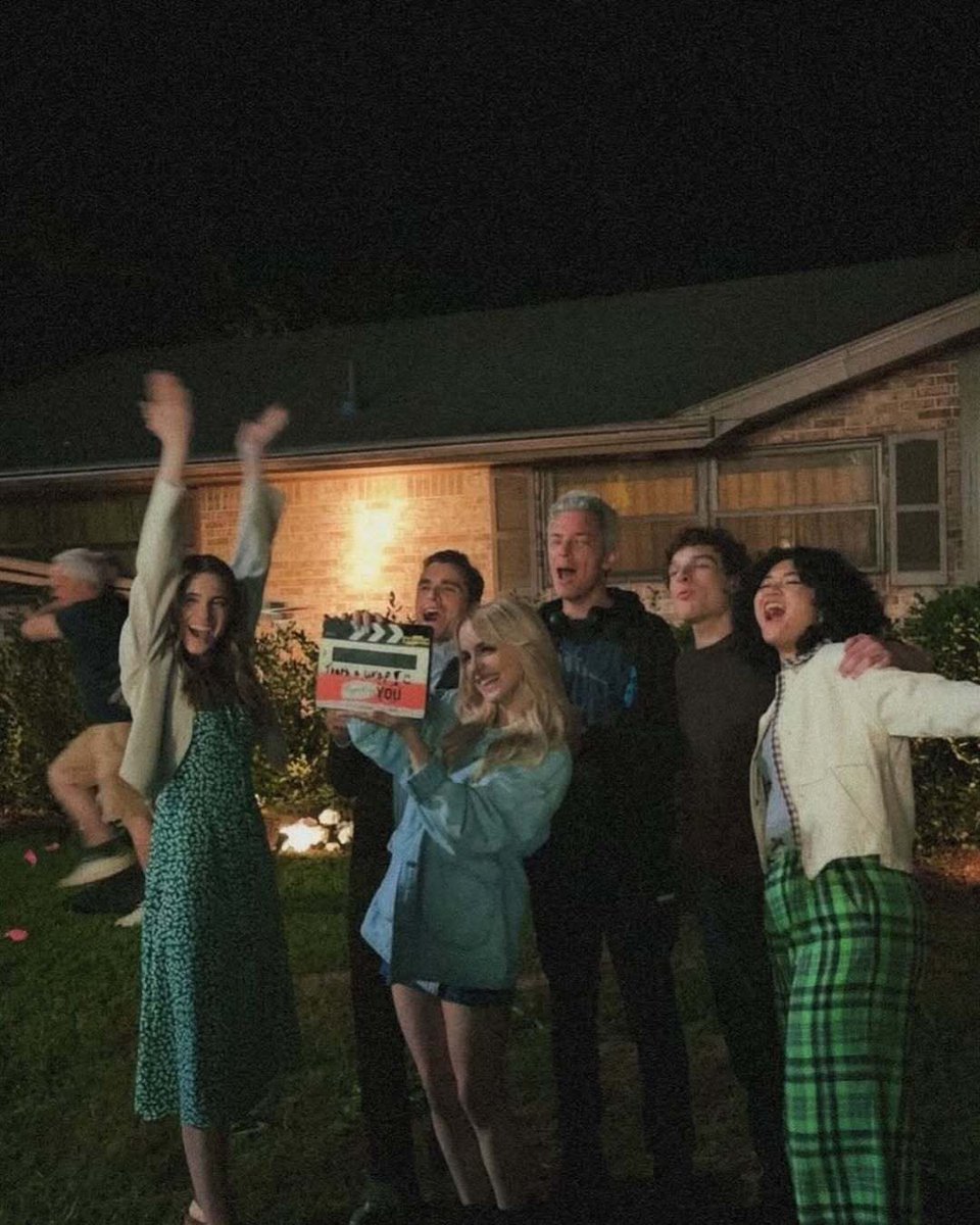masonbrasil's tweet image. Mason Thames com Mckenna Grace e amigos de elenco do filme 'Regretting You'.
🎥 — Mckenna Grace via - IG