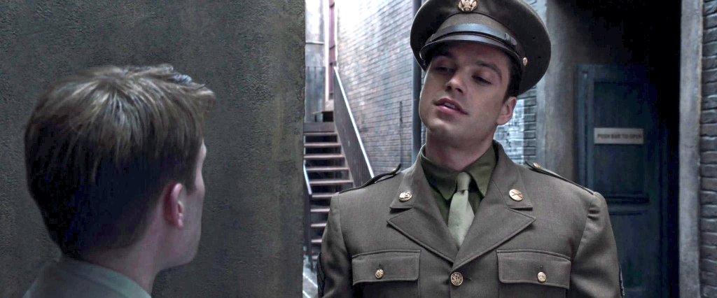 친구한테 이런 표정과 자세로 말하는 이유는 뭘까... 불알친구에게 왜 미인계 플러팅을?? 진짜 궁금함 뭐 답은 하나밖에 없겠지만