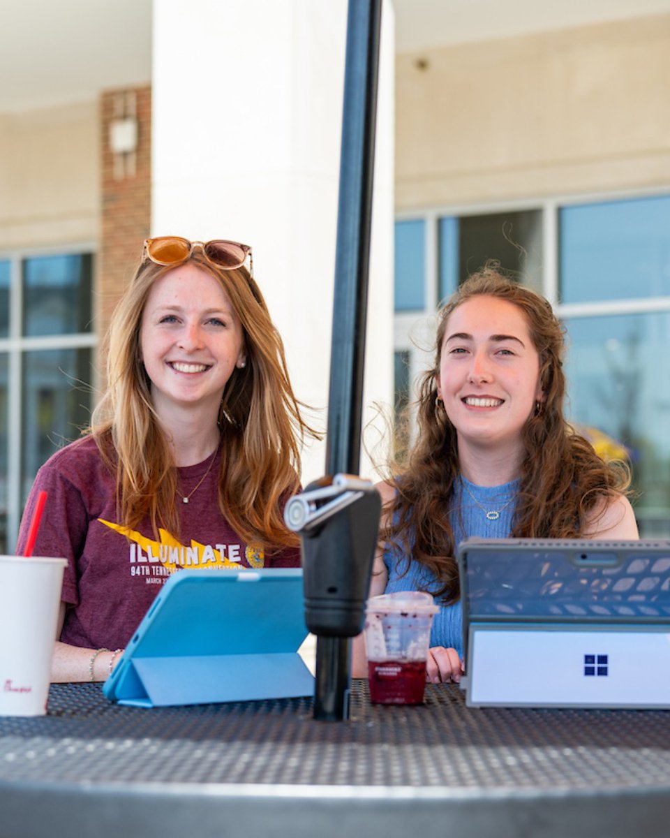 Locked in. Good luck on your finals, Golden Eagles! 💪