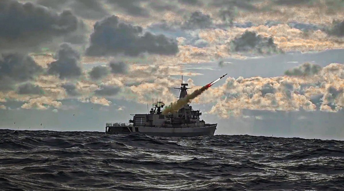 Commandant F931 Louise-Marie (@comdf931loma) on Twitter photo Successful launch by 🇧🇪 BNS Louise-Marie during #FormidableShield25!
Proud to contribute to #FS25 and demonstrate credible Allied power at sea.
Integration, precision, and deterrence in action. Successful launch by 🇧🇪 BNS Louise-Marie during #FormidableShield25!
Proud to contribute to #FS25 and demonstrate credible Allied power at sea.
Integration, precision, and deterrence in action.