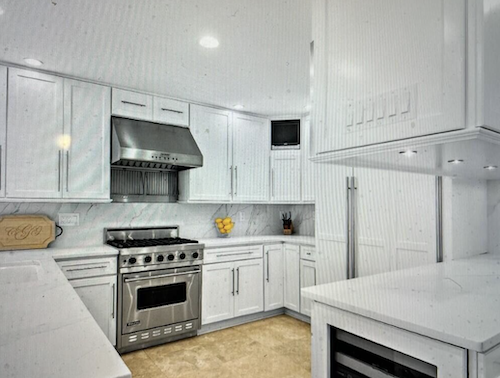 LeventerRE's tweet photo. Amazing Winter Rental  
13 Waterview  Long Branch, NJ  
Winter Rental!   

Luxury Ocean-View Townhouse—Bright, Renovated Corner Unit.

For Faster Response,
Please Text Adele Cohen
732-996-3089
​OFFICE PHONE (732) 531-9800 https://t.co/2TUG1dh52o
