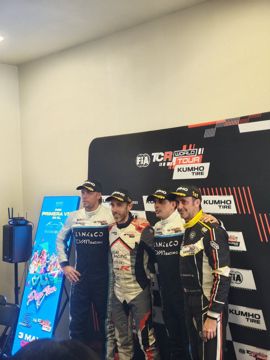 IkerCardenasF1's tweet image. Que gran fin de semana🎙️🏁
De narrar carreras de videojuegos en Xbox, a narrar mi primer campeonato mundial de automovilismo el FIA TCR World Tour 🌎
Agradecer infinitamente a todos los que me han acompañado en este camino que aún le queda recorrido.
@speedfestmx
@TCR_Series