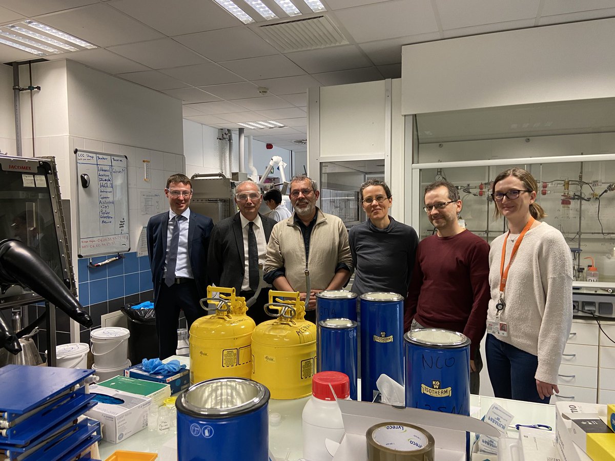 Jacques Maddaluno (@jmaddalu) on Twitter photo Visite aujourd’hui du Lab Physique et Chimie des Nano-objets (LCPNO) de <a href="/INSAToulouse/">INSA Toulouse</a> <a href="/UT3PaulSabatier/">UT3 Paul Sabatier</a> et <a href="/CNRS/">CNRS 🌍</a>. Une recherche pluridisciplinaire autour de la synthèse, la physique et les propriétés des nano-objets. Merci aux dir. G Viau et L Lombez <a href="/CNRSphysique/">CNRS Physique</a> <a href="/CNRS_Toulouse/">CNRS Occitanie Ouest</a> Visite aujourd’hui du Lab Physique et Chimie des Nano-objets (LCPNO) de <a href="/INSAToulouse/">INSA Toulouse</a> <a href="/UT3PaulSabatier/">UT3 Paul Sabatier</a> et <a href="/CNRS/">CNRS 🌍</a>. Une recherche pluridisciplinaire autour de la synthèse, la physique et les propriétés des nano-objets. Merci aux dir. G Viau et L Lombez <a href="/CNRSphysique/">CNRS Physique</a> <a href="/CNRS_Toulouse/">CNRS Occitanie Ouest</a>