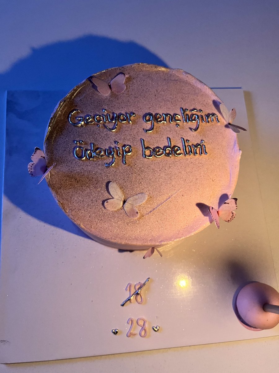 Leylaa (@ciddenleyla) on Twitter photo Geçiyor gençliğimiz ödeyip bedelini <a href="/emircanigrek/">Emir Can İğrek</a> 🫶🏽
28 ime yakışır en anlamlı pastamdı 🥲 Geçiyor gençliğimiz ödeyip bedelini <a href="/emircanigrek/">Emir Can İğrek</a> 🫶🏽
28 ime yakışır en anlamlı pastamdı 🥲