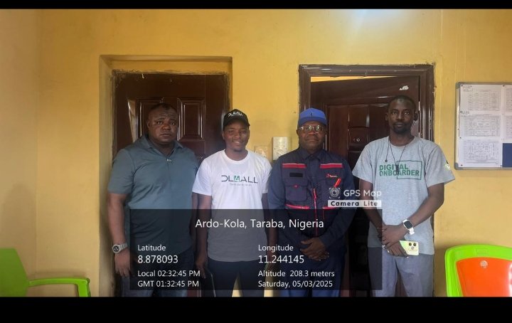 algaddaf_c's tweet image. @dl4allinitiativ, @Mindthegap, @NITDANigeria
DL4ALL is an initiative empowering every citizen with the digital skills they need to thrive in today’s interconnected world.
Our Vision – To create a digitally literate Nigeria where everyone can access opportunities