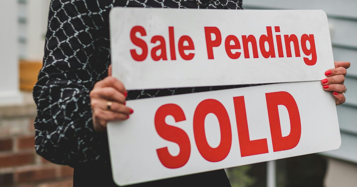 Ready to list your home? Don’t hit the market without these essential updates. Discover 8 strategic home fixes that can significantly boost your sale price and attract serious buyers.

ow.ly/9Q6m50VNhZc

(via Coming Home Mag)