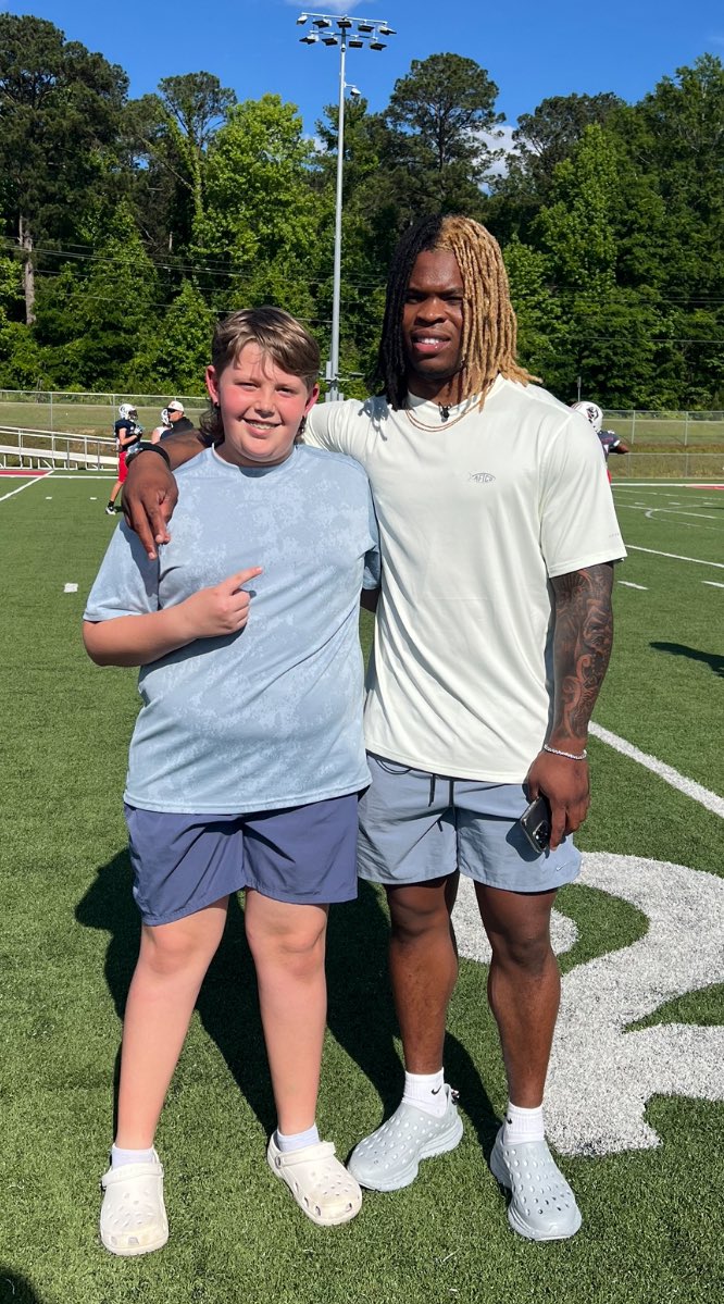 Chaz Ruppert (@bigruppe) on Twitter photo Great seeing our guy <a href="/quinshon_/">Quinshon Judkins</a> today! It’s been such a great journey to follow from his Friday nights in <a href="/pikeroadFB/">Pike Road Football</a> to watching him score his 1st collegiate TD with <a href="/OleMissFB/">Ole Miss Football</a> and winning a National Championship with @OhiStateFB…and now being drafted with <a href="/Browns/">Cleveland Browns</a>…LFG!!! 😤💪🏻 Great seeing our guy <a href="/quinshon_/">Quinshon Judkins</a> today! It’s been such a great journey to follow from his Friday nights in <a href="/pikeroadFB/">Pike Road Football</a> to watching him score his 1st collegiate TD with <a href="/OleMissFB/">Ole Miss Football</a> and winning a National Championship with @OhiStateFB…and now being drafted with <a href="/Browns/">Cleveland Browns</a>…LFG!!! 😤💪🏻