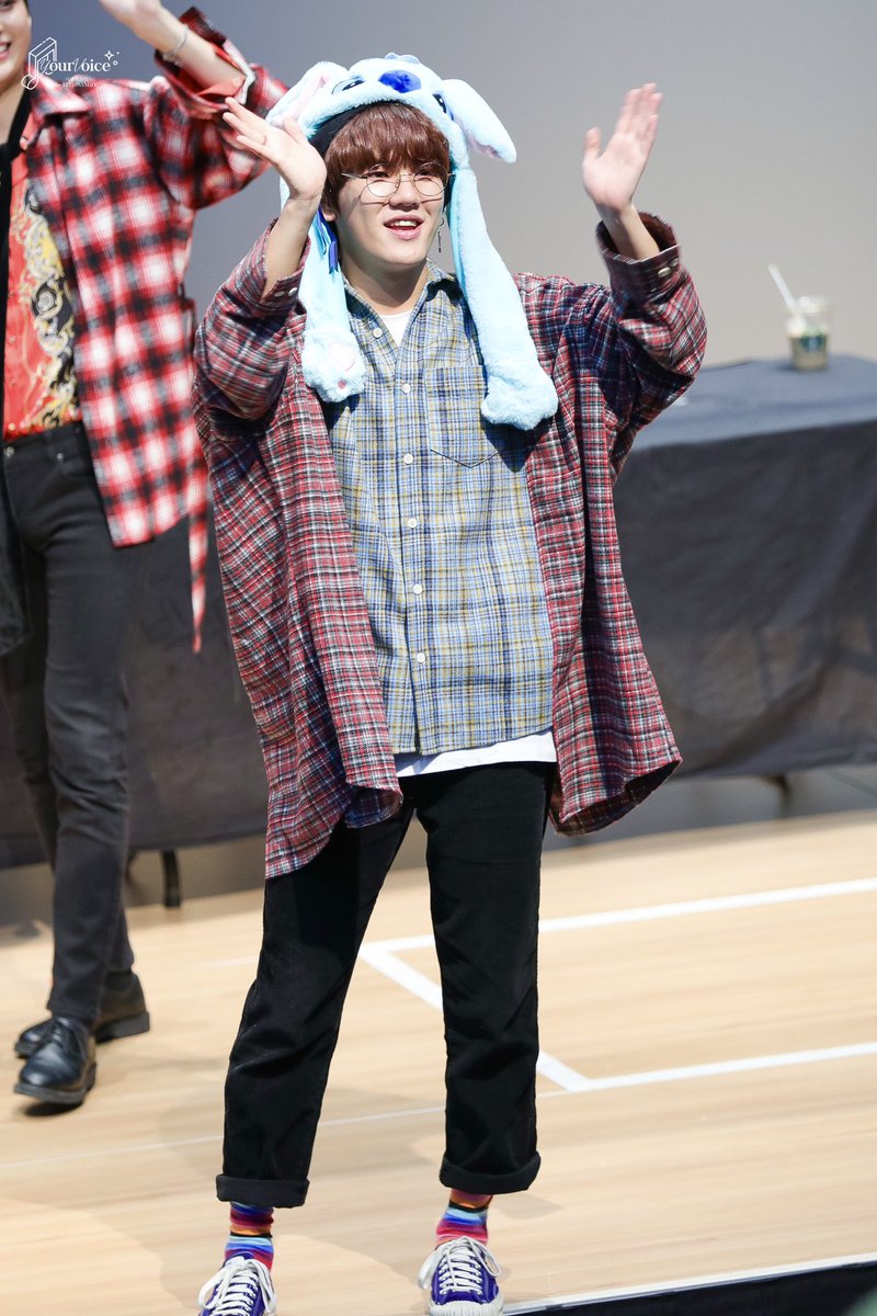your_voice10's tweet photo. 𝝑𝝔˚⟡.•𝐻𝑎𝑝𝑝𝑦 𝐵𝑖𝑟𝑡ℎ𝑑𝑎𝑦𝝑𝝔˚⟡.•
생일축하해♡누구보다 행복한 하루 보내세요♡
#HAPPYHWANHEEDAY
#이환희 #LEEHWANHEE https://t.co/WKzcj3szSQ