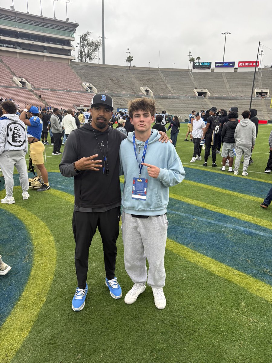 alex_kisker's tweet image. Had a great time at @UCLAFootball Spring Showcase! Great to experience some high level football! @CoachToler @CoachTSunseri @DeShaunFoster26 @SPSFootballNH @CoachVandersea @CoachGraystone