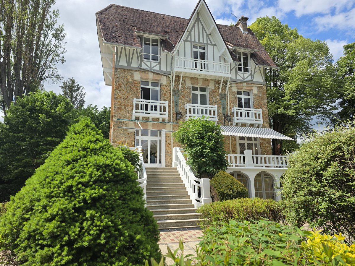 Today marks the start of THE LEAGUE.

We have been selected among the Top 12 projects by <a href="/SuperteamFRANCE/">Superteam France</a> for the <a href="/colosseum/">Colosseum</a> hackathon.

We’re building in a damn MANOR for the next 10 days surrounded by top builders.

Mission:  Take Travel-Fi to the next level on <a href="/solana/">Solana</a>.

Huge