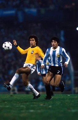 Murió Luis Galván, campeón del mundo en 1978. Gracias por tu entrega y por ser parte de una historia que nos hizo soñar. Que en paz descanses, leyenda!! Que en paz descanses Maestro!!