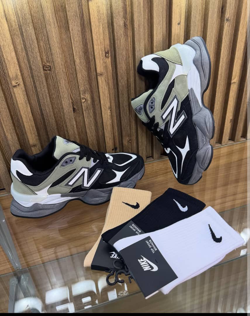 Ruqqoyah77's tweet image. Size 40-46. Available as seen with box 

Price:28,000 naira 
📍Ibadan/Lagos
Please rt