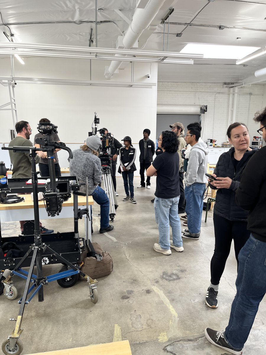 groupeffort's tweet image. Thank you Rare Breeds and union AC Seth Craven for hosting an Arri Alexa camera build and prep training for our participants 🎥✨
#production #camera