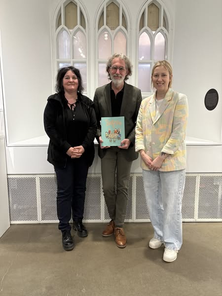 Et si on racontait la maladie de Parkinson autrement ? 📖 
 
Découvrez « Parkinson ? », une bande dessinée qui dévoile la maladie, en mettant l'humain au cœur de l'histoire. 👇
parkinsonquebec.ca/services/bande…