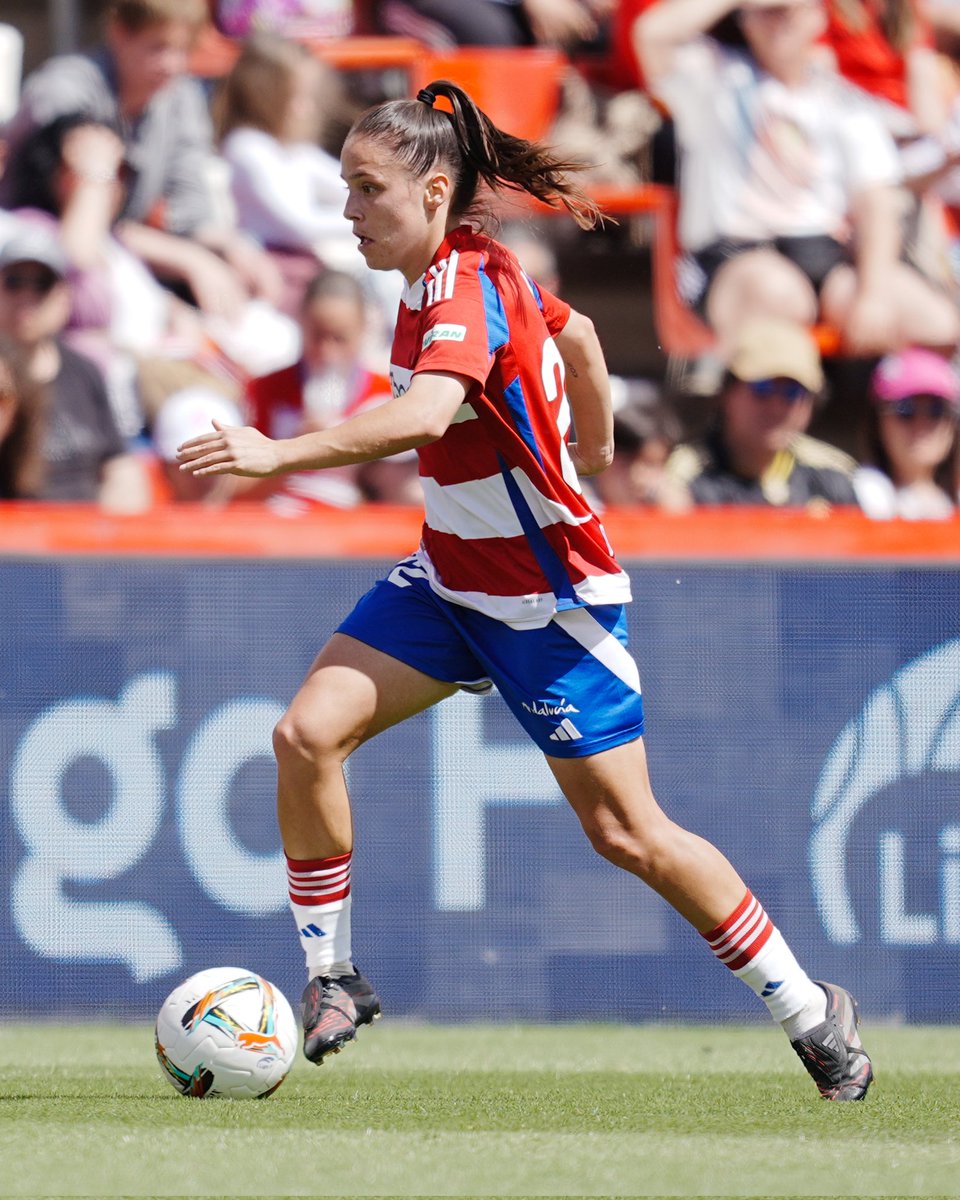 GranadaCF_Fem's tweet photo. 🔝 @Leeles10 https://t.co/3rSUkCt7ZA