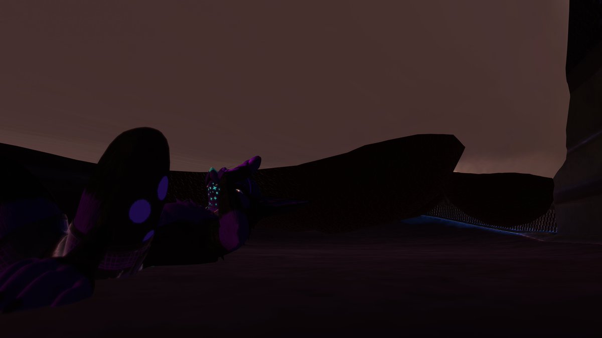 Just if you asked yourself what happened as I rested in a converse chucks last time...wasn't let out for hours. Isn't that bullying? Happy Micro May =w="

#macrofurry #paws