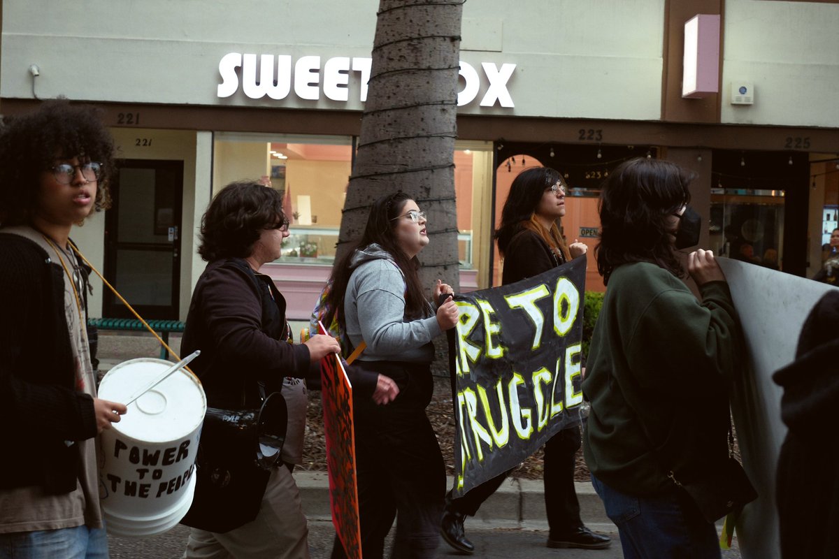 Pics from our emergency protest against the murders of Pedro Garcia, Jose Naranjo Cortez, and Alejandro Campos Rios by Fullerton PD pigs. [5/3/25] 

Justice for all stolen lives! Send the killer cops to prison!

DM us to join the movement to END police brutality.