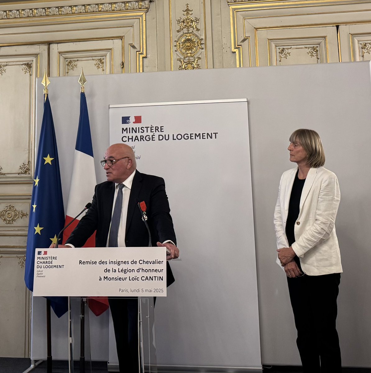 Jacques CHANUT (@chanutj) on Twitter photo Félicitations à <a href="/presidentfnaim/">Loïc Cantin</a> Loic Cantin qui reçoit ce soir ses insignes de Chevalier de la légion d’honneur des mains de la ministre <a href="/valerieletard/">Valérie Létard</a> : une vie d’engagement au service du logement, de sa profession et de ses concitoyens. Un homme de convictions, un syndicaliste Félicitations à <a href="/presidentfnaim/">Loïc Cantin</a> Loic Cantin qui reçoit ce soir ses insignes de Chevalier de la légion d’honneur des mains de la ministre <a href="/valerieletard/">Valérie Létard</a> : une vie d’engagement au service du logement, de sa profession et de ses concitoyens. Un homme de convictions, un syndicaliste